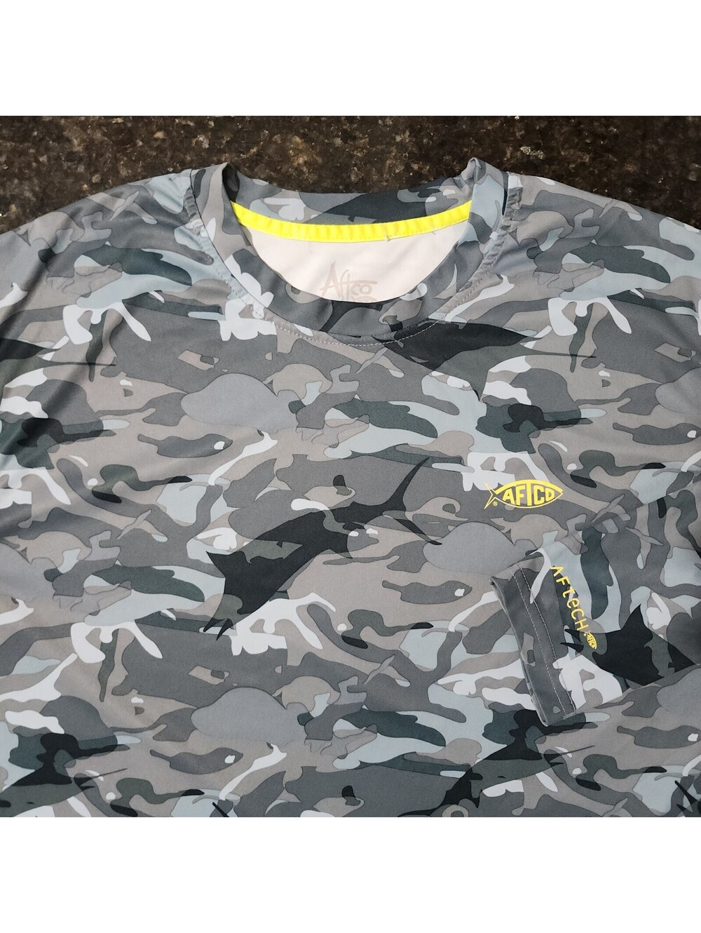 AFTCO Aftech Tactical Camo Performance Stretch Fishing Outdoor Shirt Mens Medium